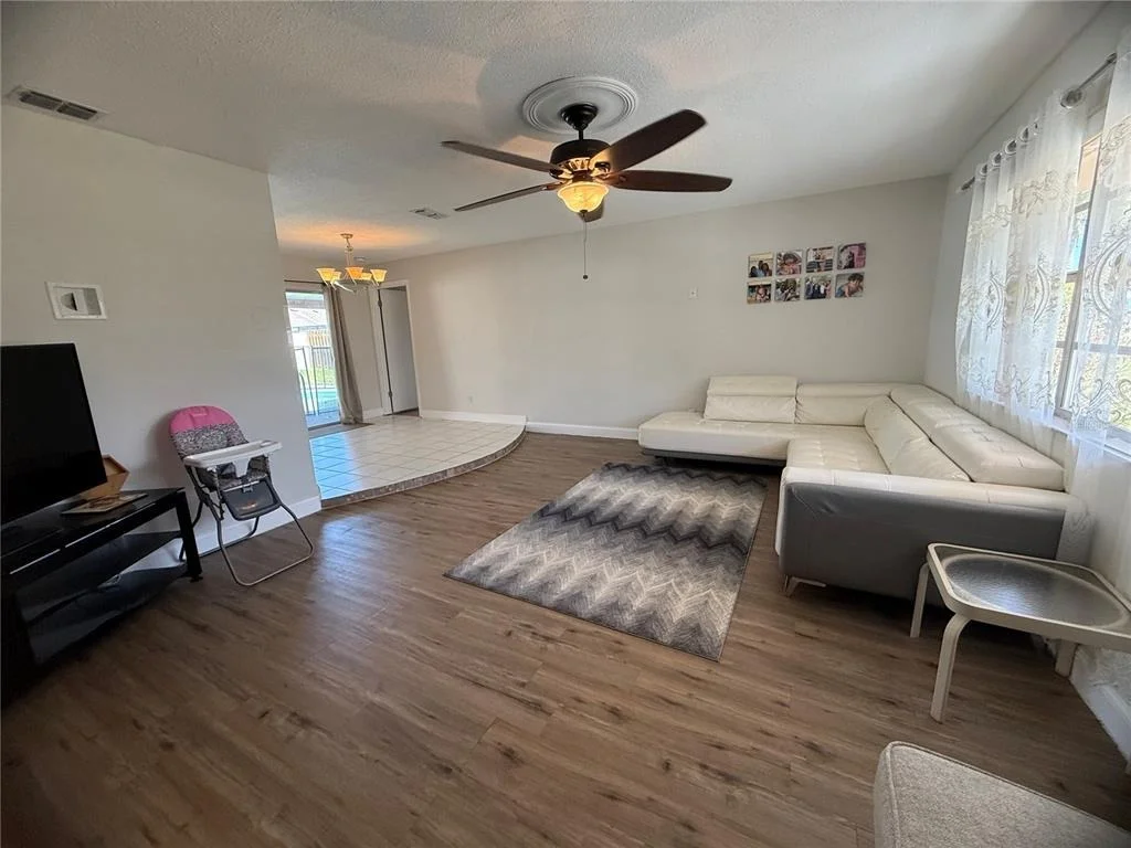 Photo of 409 NEEDLES DRIVE