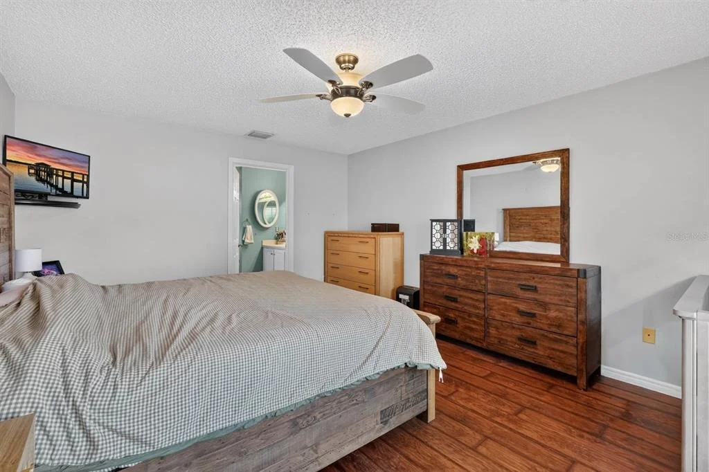 Photo of 19 RED OAK PLACE