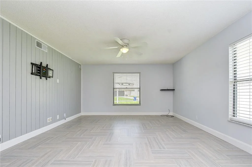 Photo of 1224 RAINBROOK CIRCLE