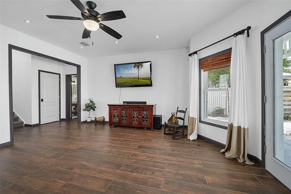 Photo of 3110 JOHN ANDERSON DRIVE