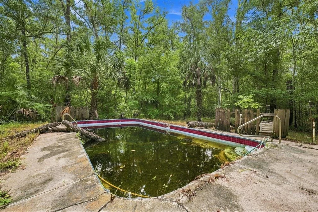 Photo of 16205 PERIMETER DRIVE