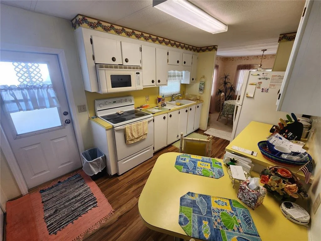 Photo of 5408 CHATEAU LANE