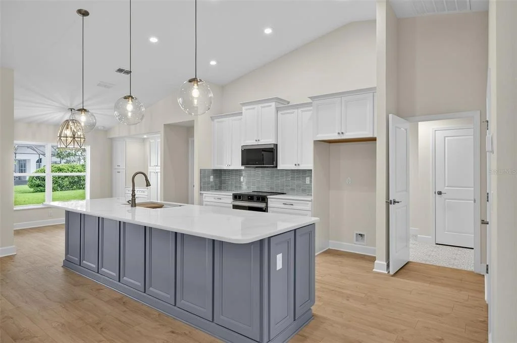 Photo of 15 ERIC DRIVE