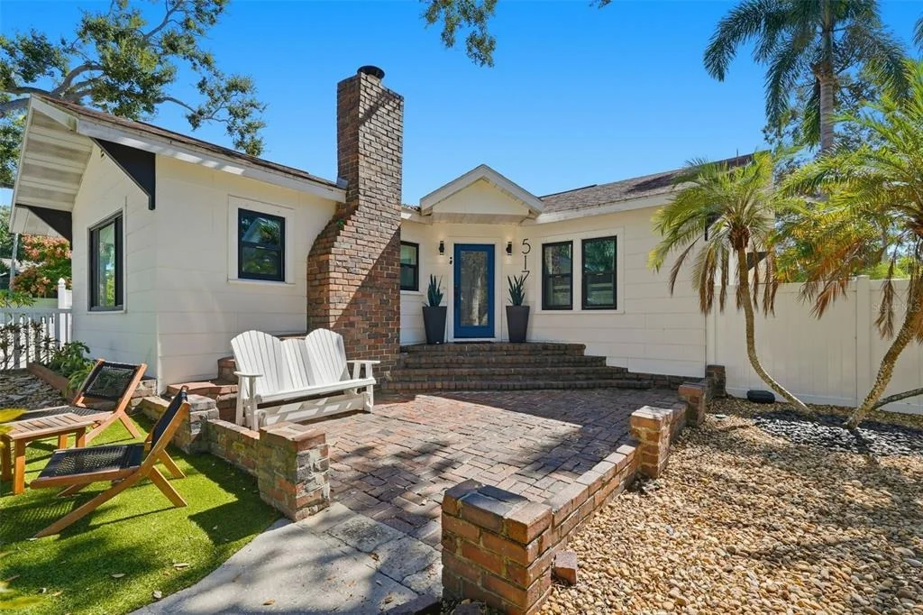Photo of 517 AVERY AVENUE