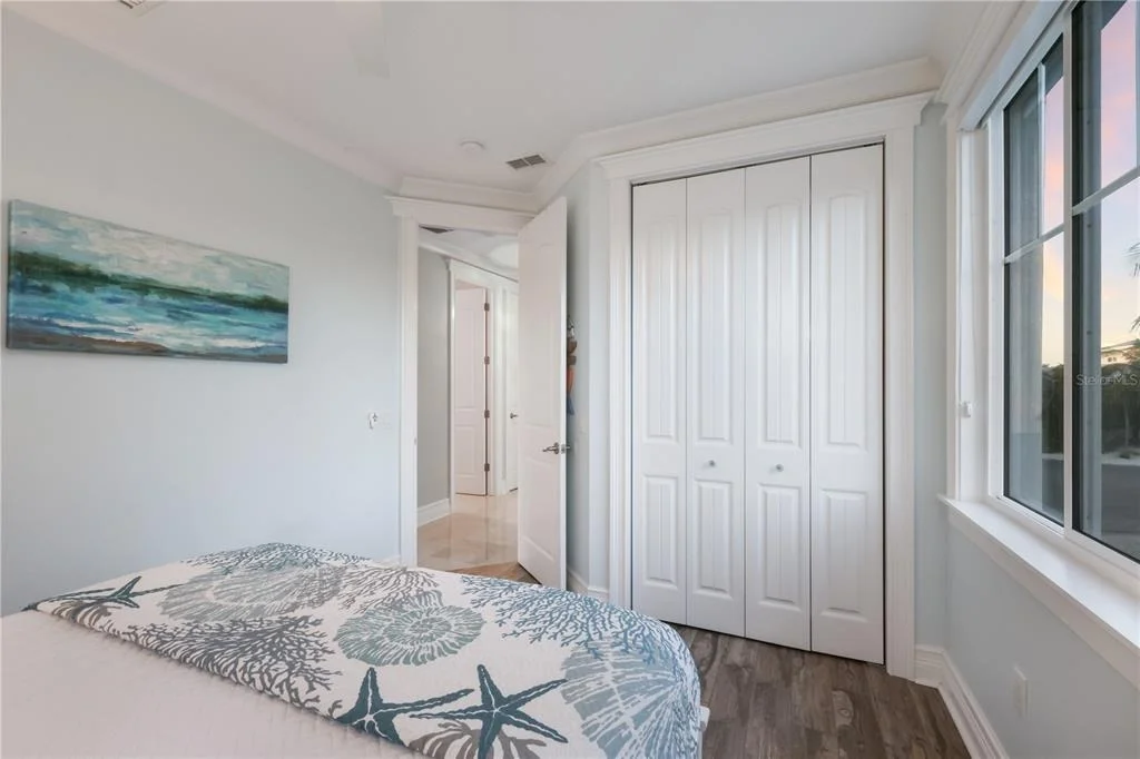 Photo of 313 HAMMOCK CIRCLE