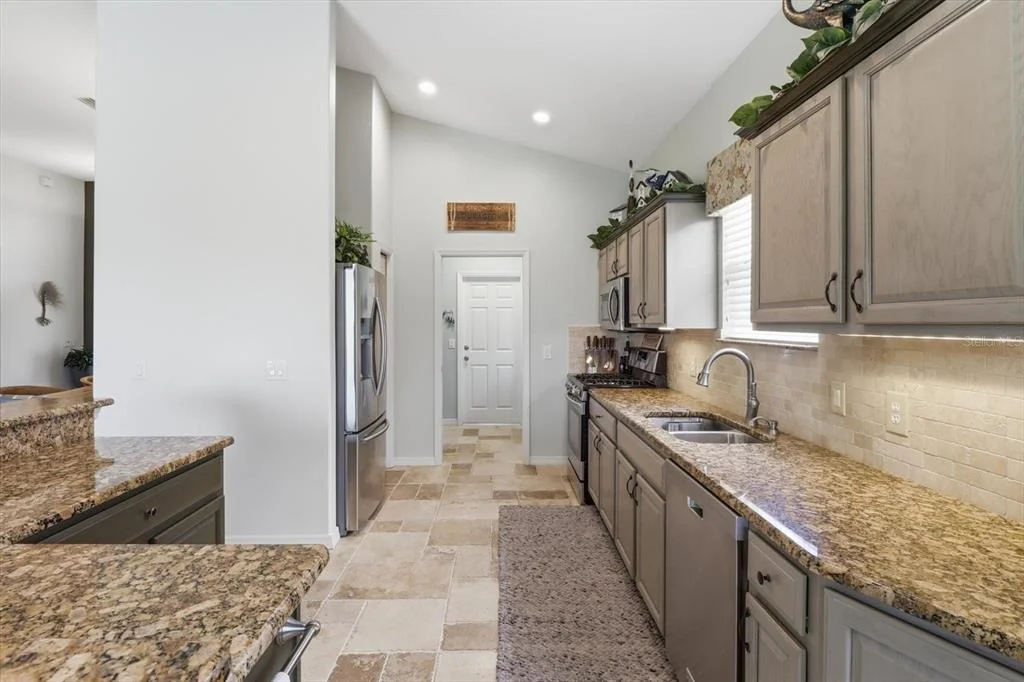 Photo of 1096 W DIAMOND SHORE LOOP