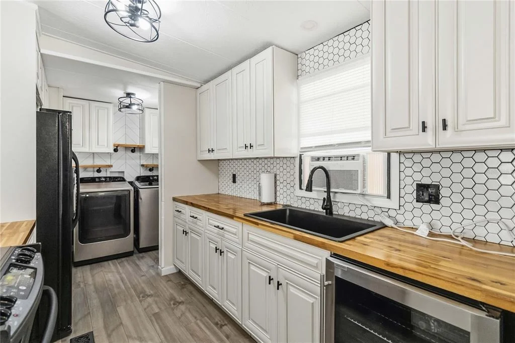 Photo of 2320 DARBY LANE