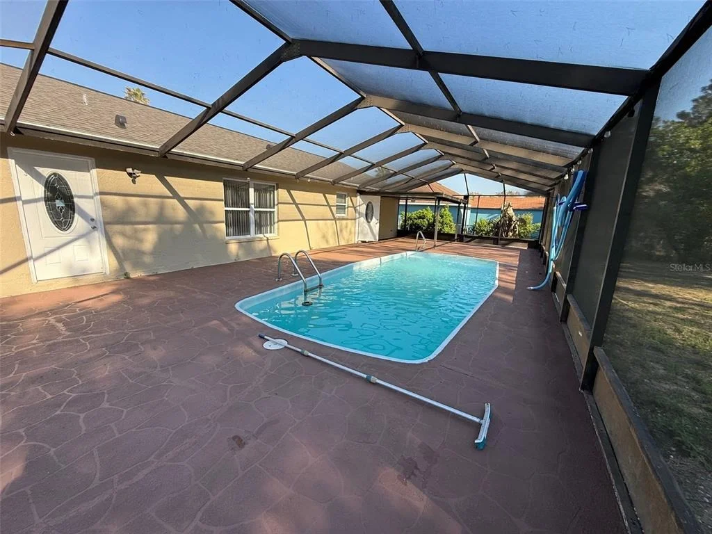 Photo of 2392 FAIRVIEW ROAD
