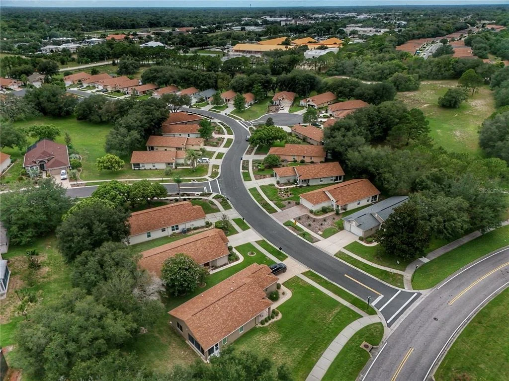 Photo of 259 CENTER OAK CIRCLE