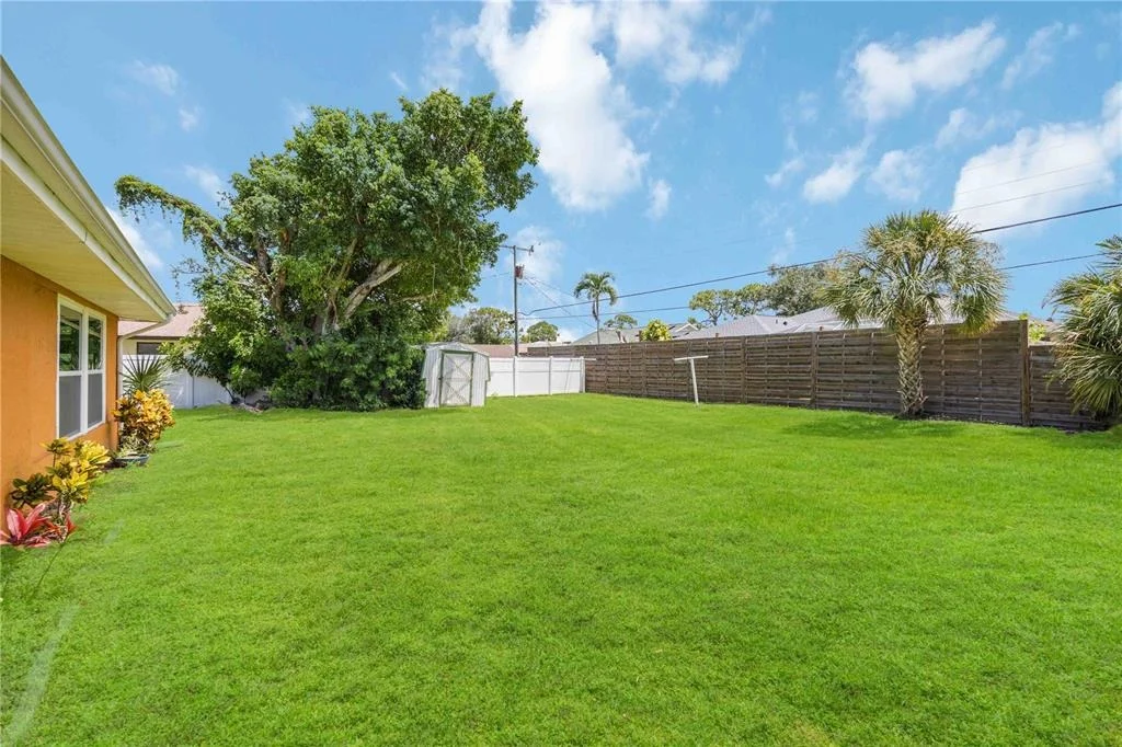 Photo of 3035 SHAMROCK DRIVE