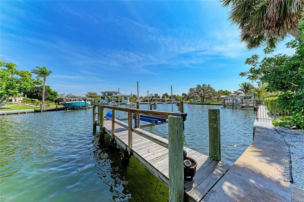 Photo of 5507 CONTENTO DRIVE