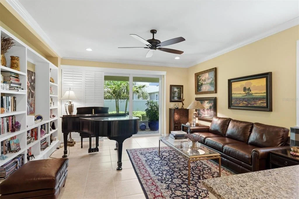 Photo of 3681 DIVOT LANE