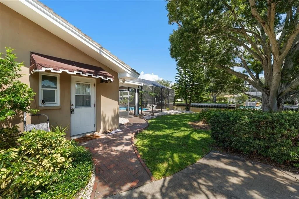 Photo of 1641 SHERBROOK ROAD