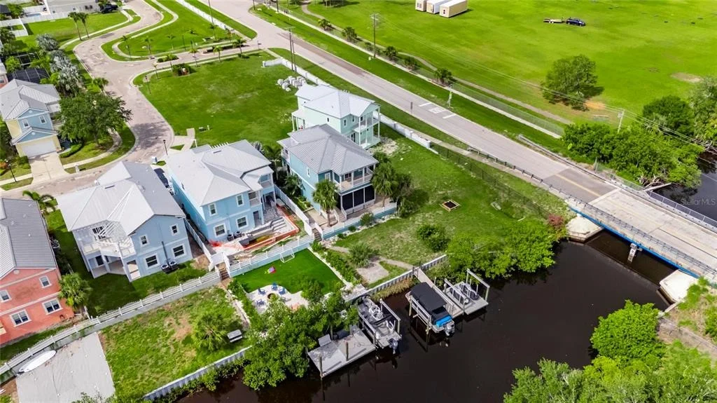 Photo of 6512 SIMONE SHORES CIRCLE