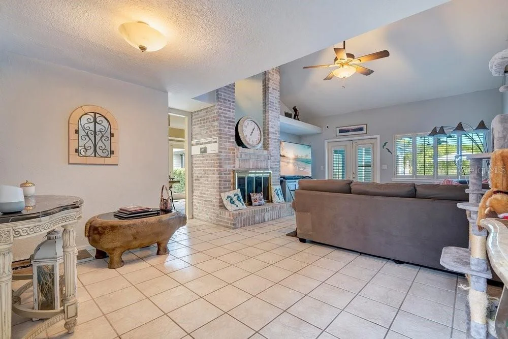 Photo of 233 FLAME AVENUE