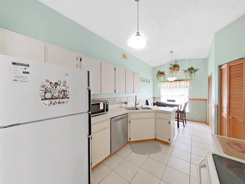 Photo of 726 STILLVIEW CIRCLE