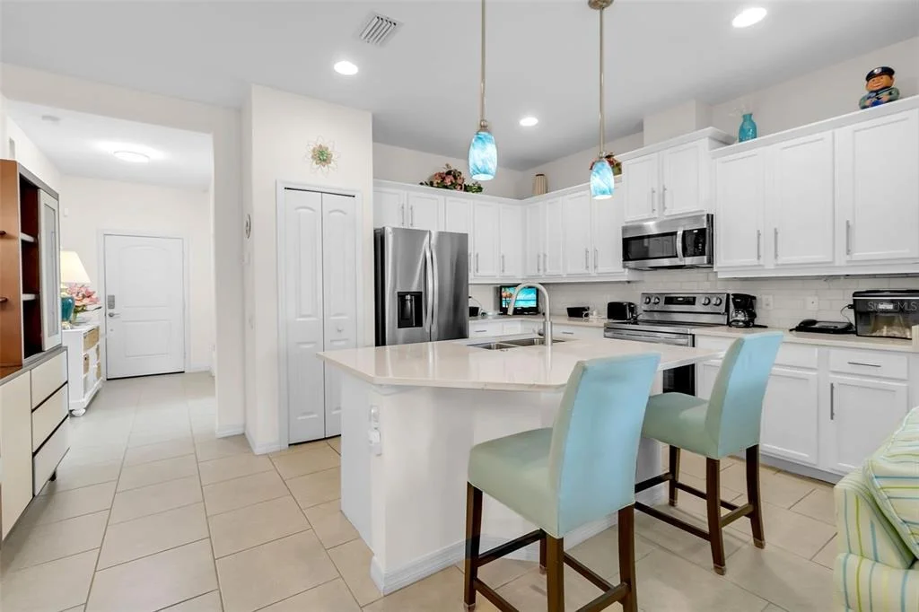Photo of 7004 VISTA BELLA DRIVE