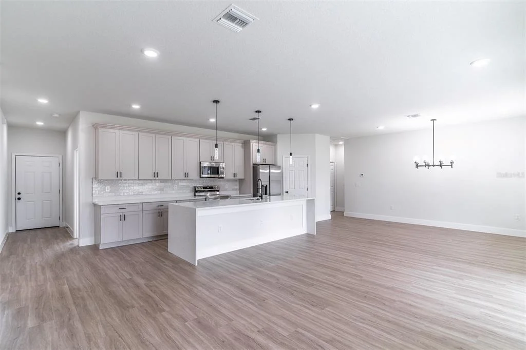 Photo of 983 PACE DRIVE NW