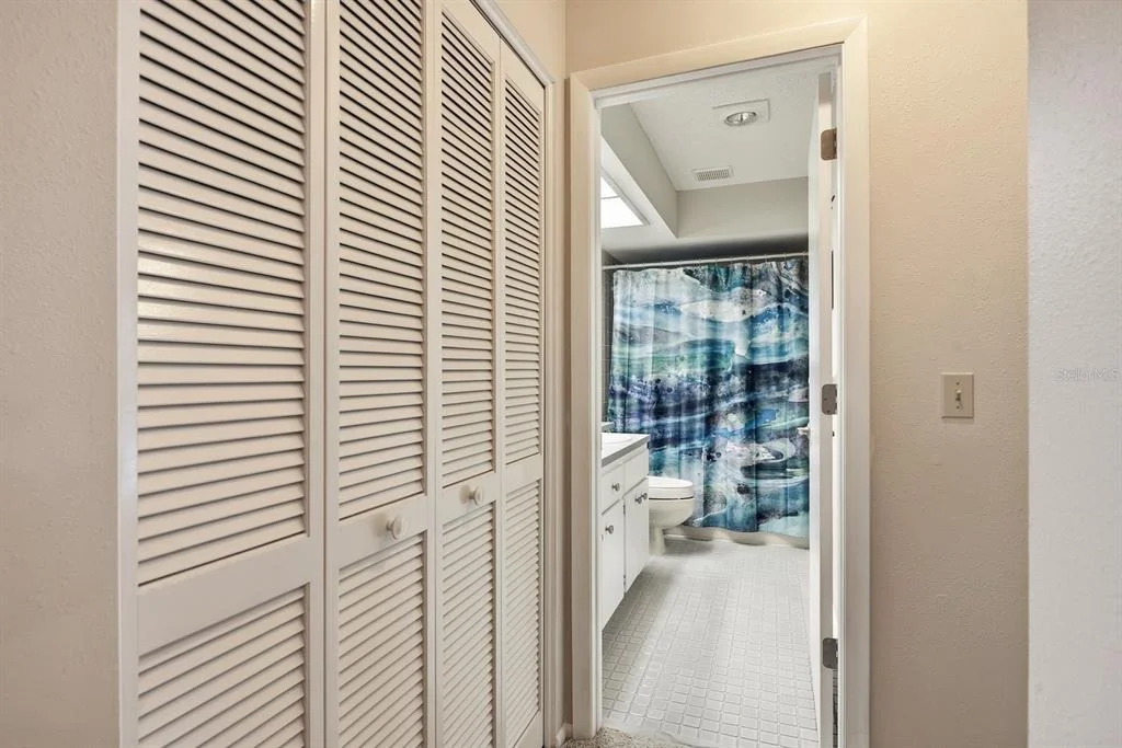 Photo of 6810 PLUMLEAF COURT