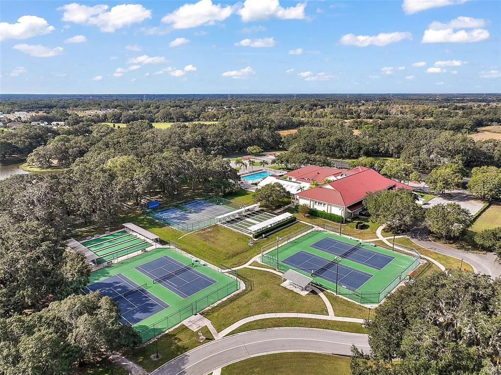 Photo of 5440 ROSEWALL CIRCLE