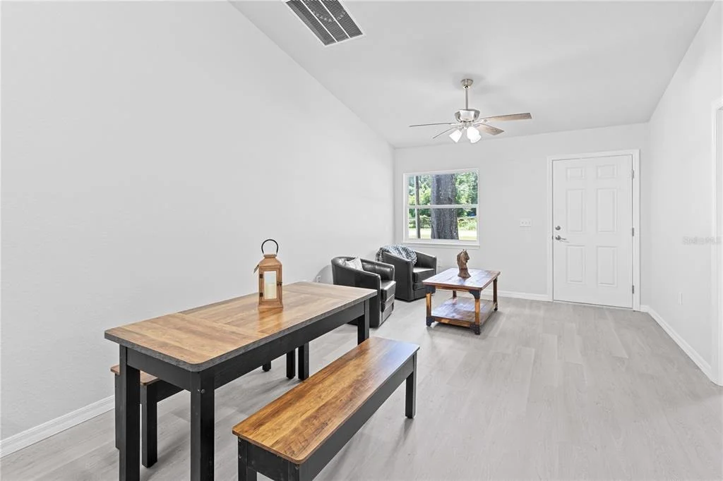 Photo of Unit A at 607 SE 4TH DRIVE