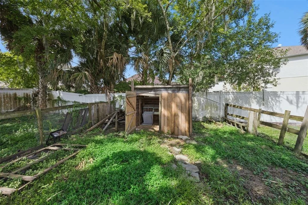 Photo of 2201 CELERY AVENUE