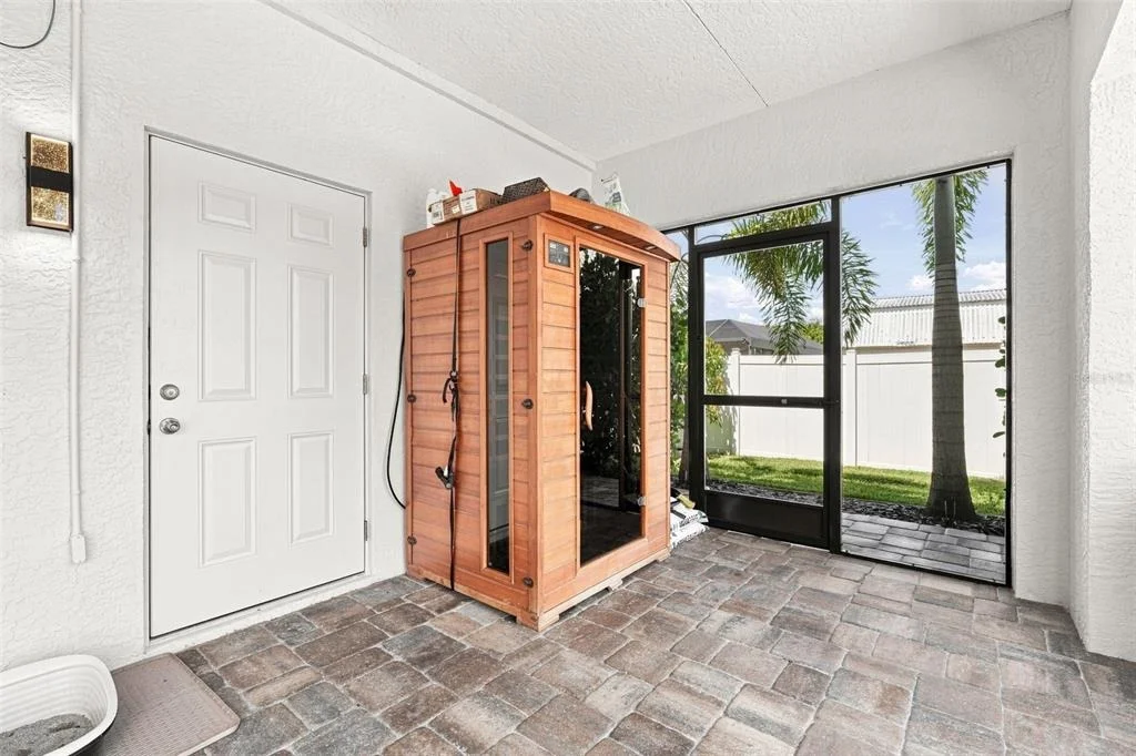 Photo of 2424 HARBOUR DRIVE