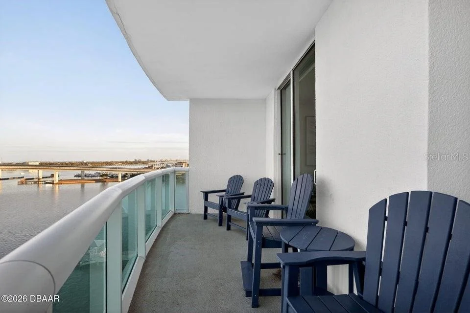 Photo of Unit 10021 at 231 RIVERSIDE DRIVE