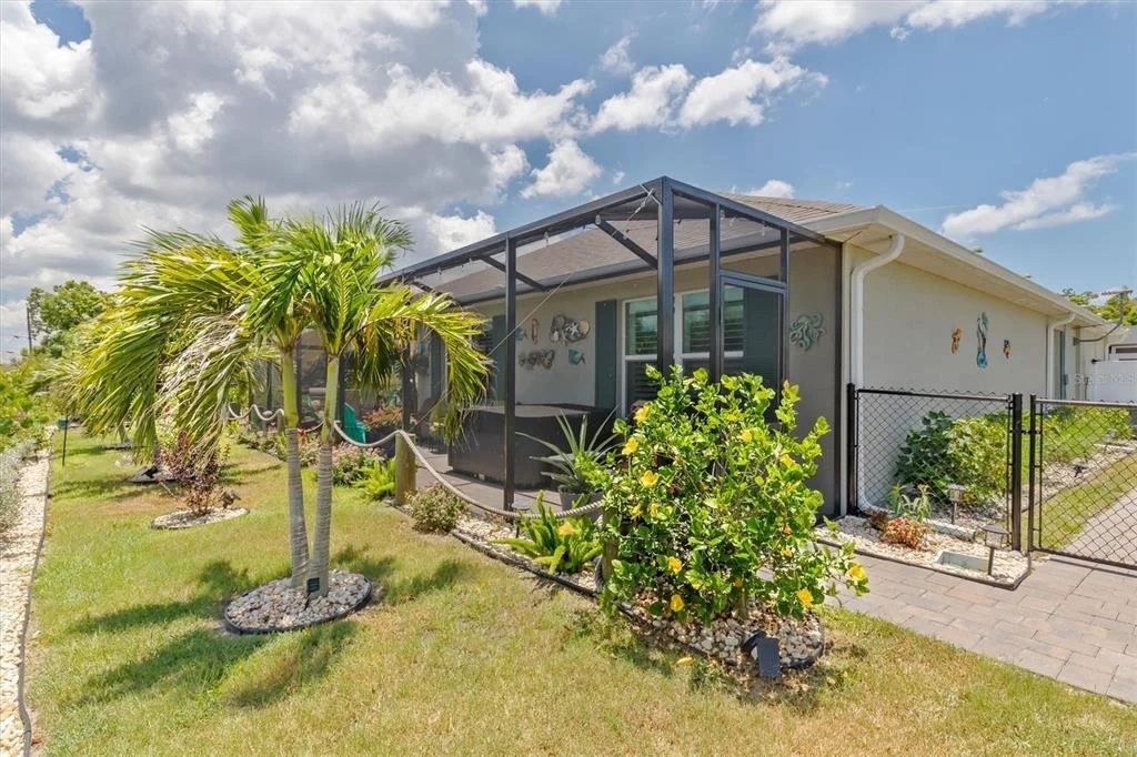 Photo of 25266 ESTRADA CIRCLE