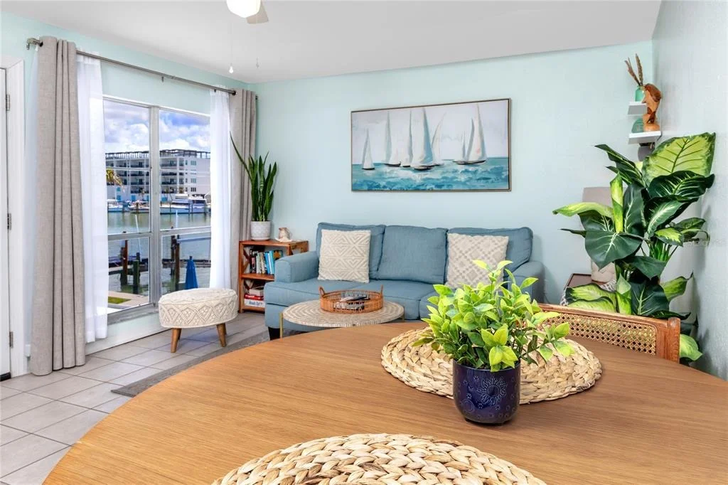 Photo of Unit H at 159 MEDALLION BOULEVARD