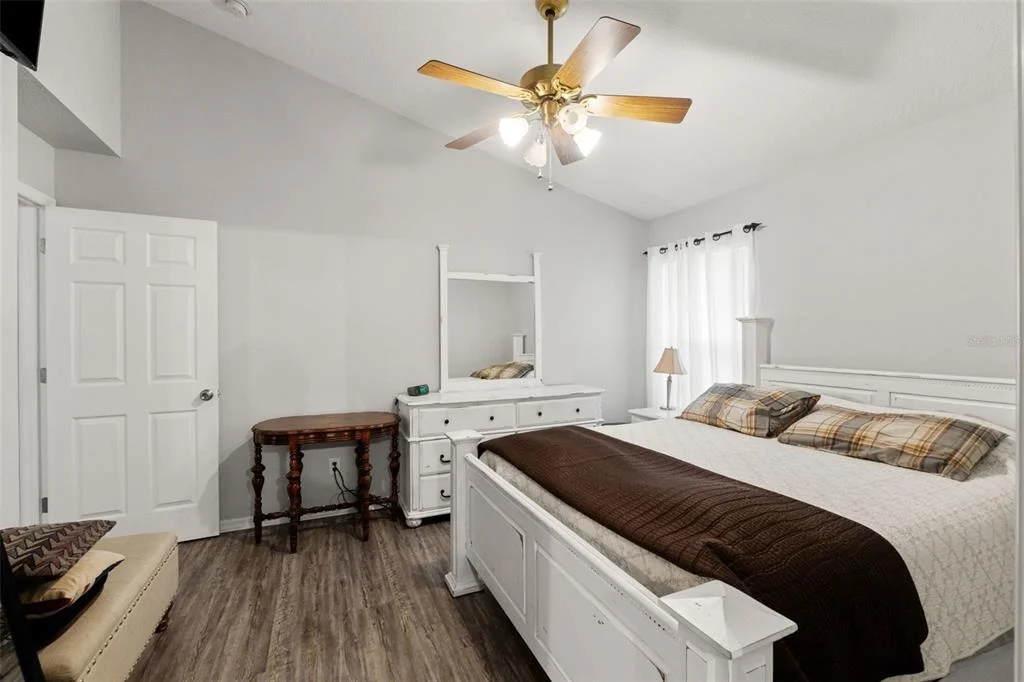 Photo of 8620 PERSEA COURT