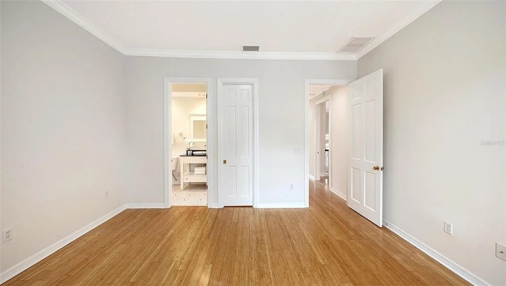 Photo of 916 MACEWEN DRIVE