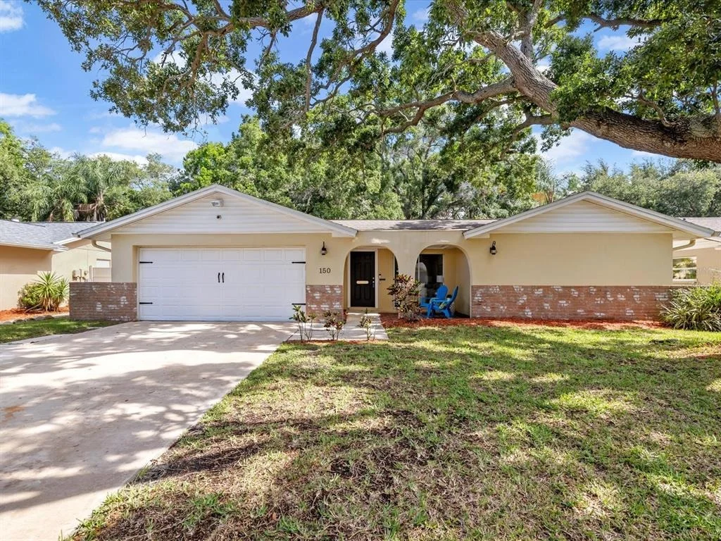 Photo of 150 SUNCREST DRIVE
