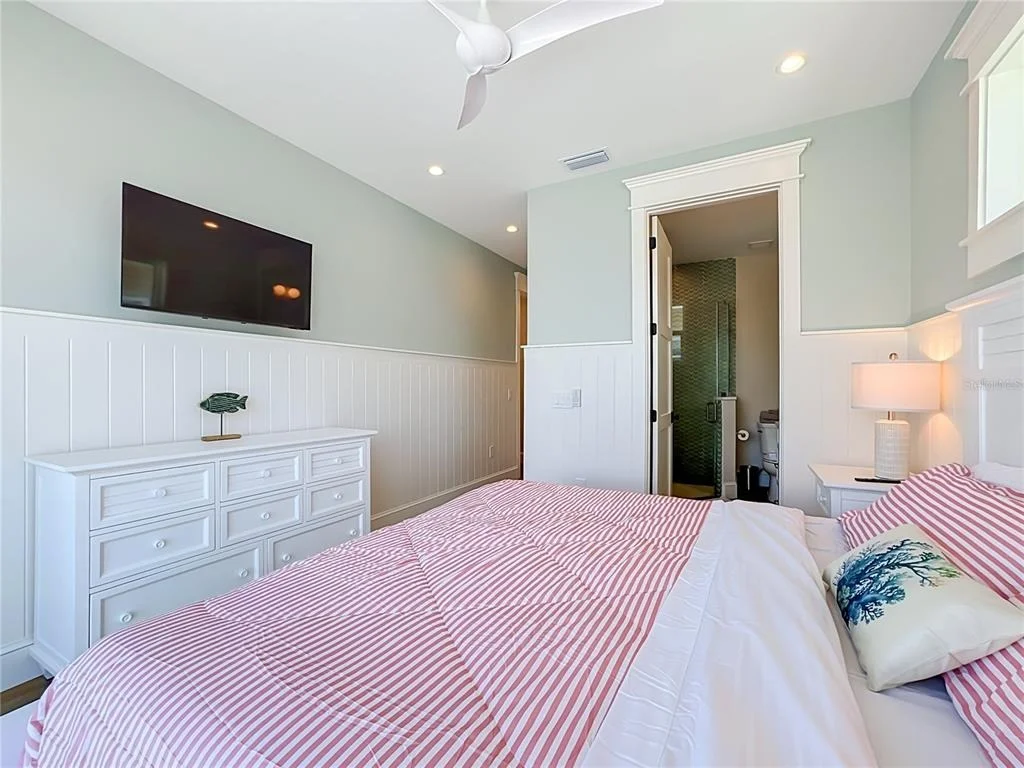 Photo of 2918 GULF DRIVE