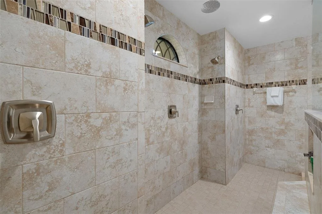 Photo of 222 SUNCOAST BOULEVARD