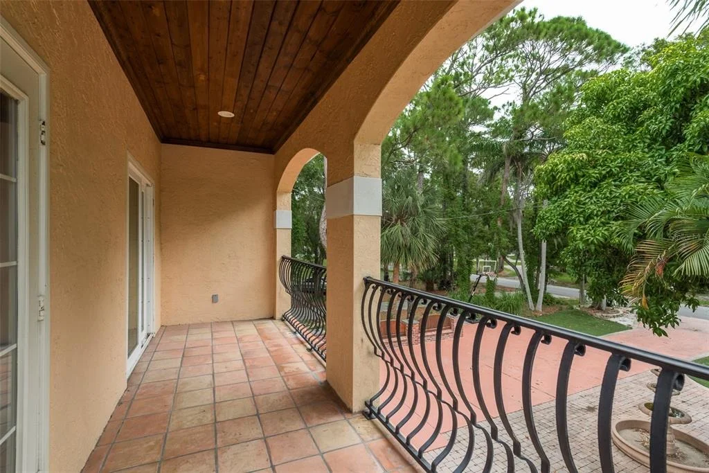Photo of 302 SHORE DRIVE
