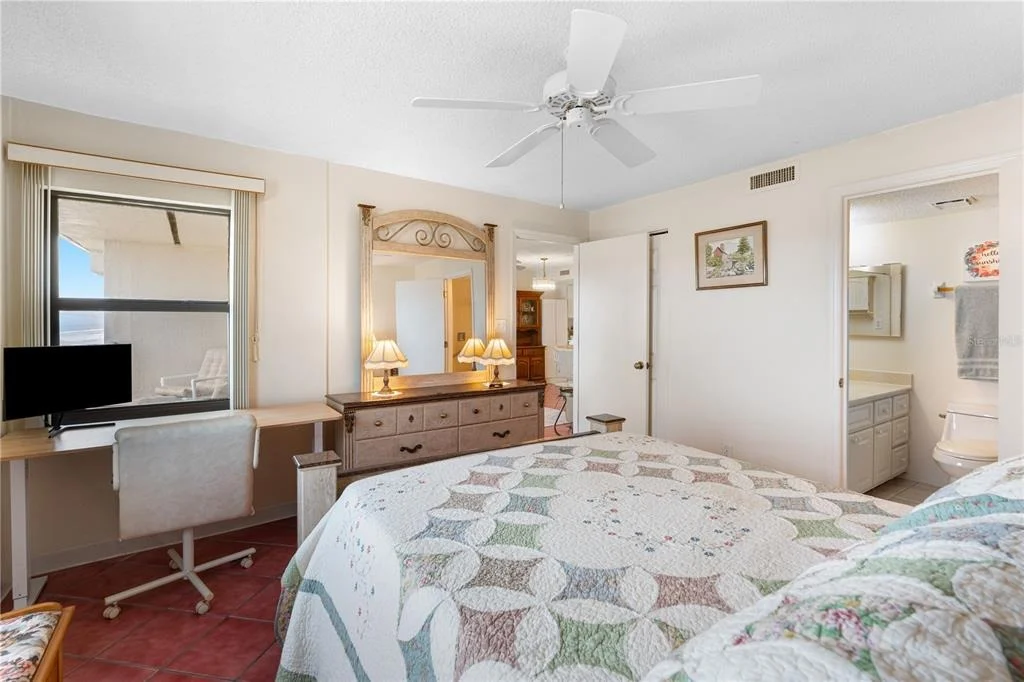 Photo of Unit 5040 at 3100 OCEAN SHORE BOULEVARD