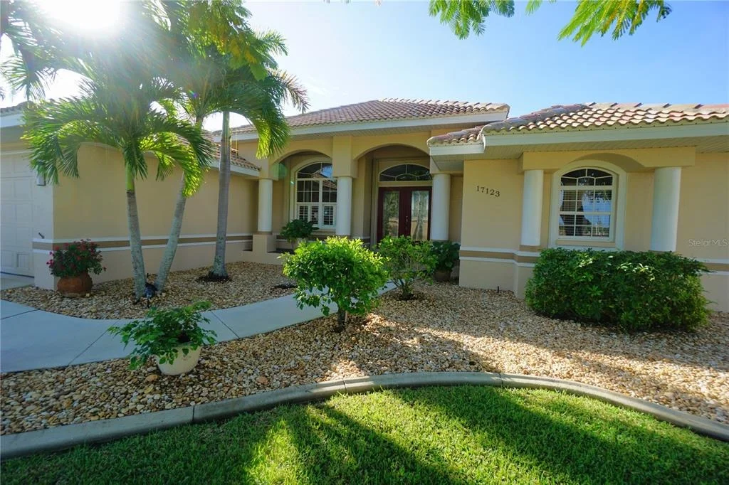 Photo of 17123 BARCREST LANE