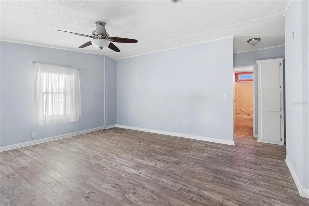 Photo of 190 NIGHTINGALE CIRCLE