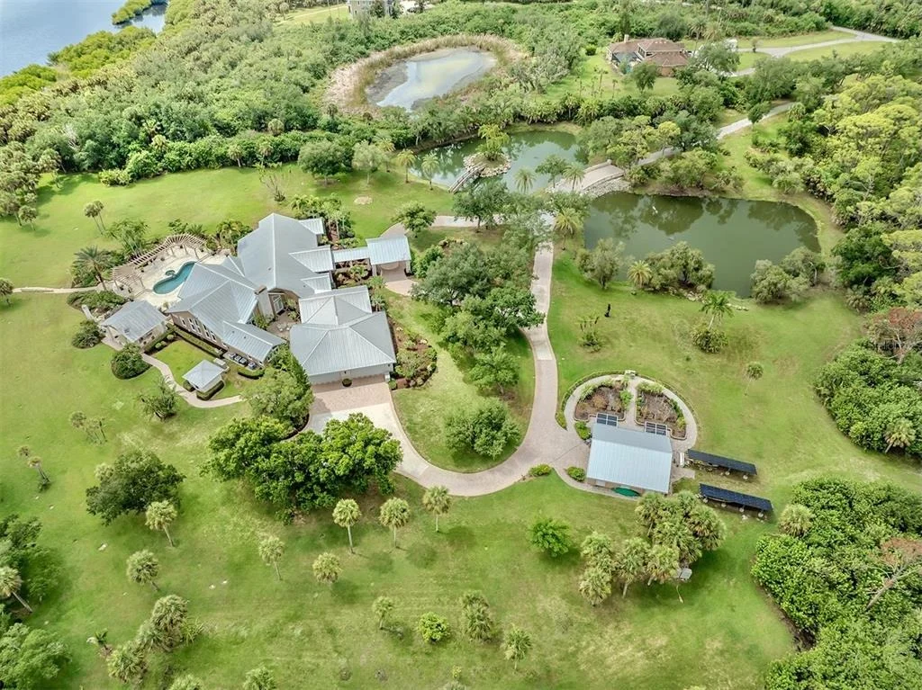Photo of 630 N RIVER ROAD