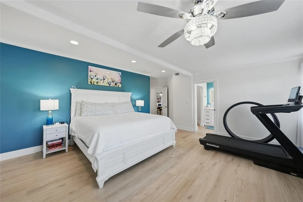 Photo of 8416 RIVERSIDE DRIVE
