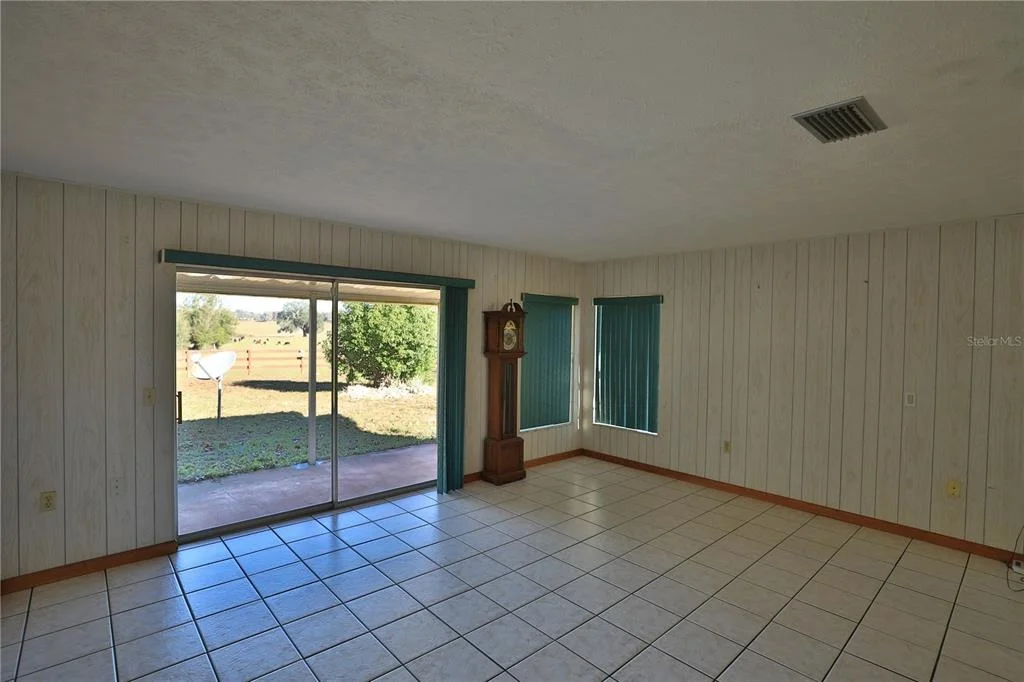 Photo of 2155 SE COUNTY HIGHWAY 484