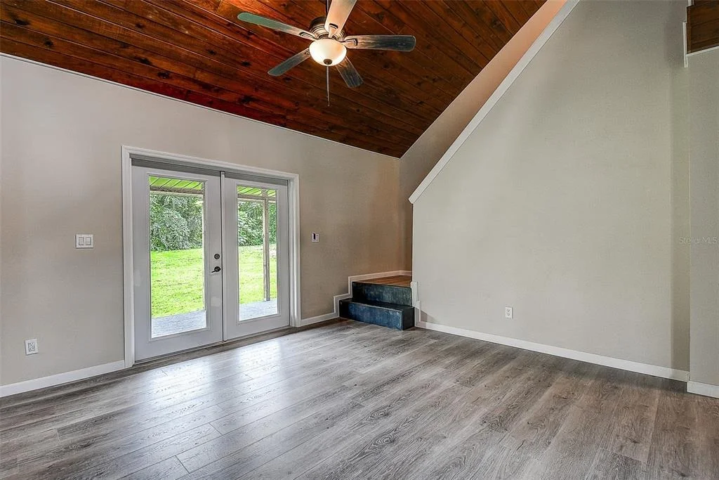 Photo of 11700 VALLEY ROAD