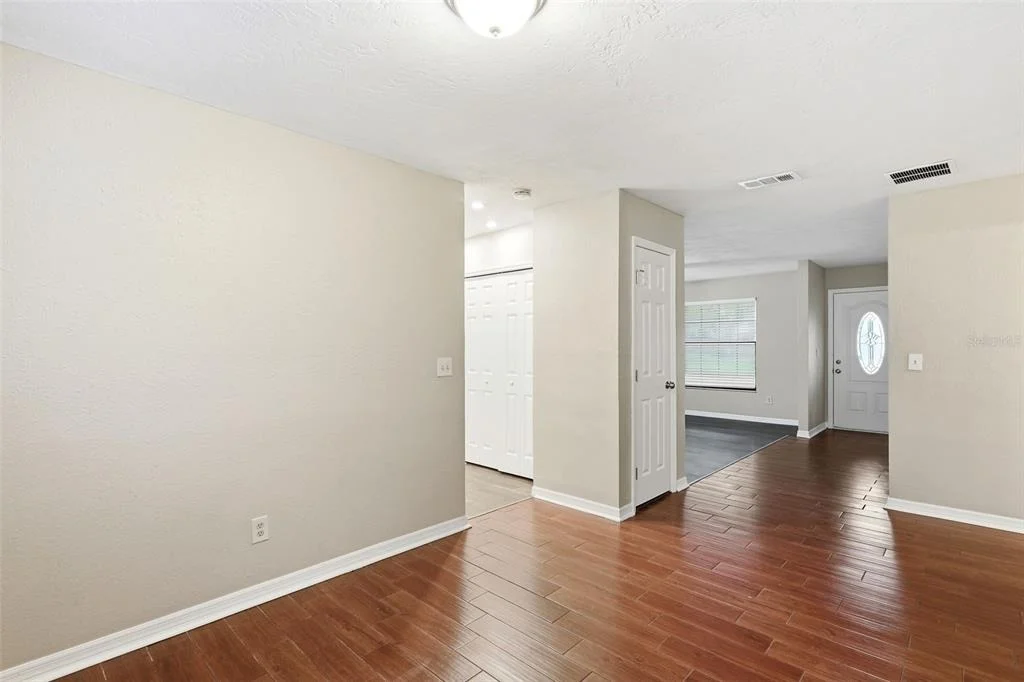 Photo of 483 SPRUCEVIEW DRIVE
