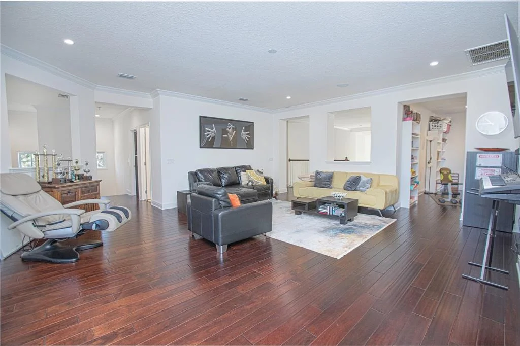 Photo of 12601 BANTING TERRACE