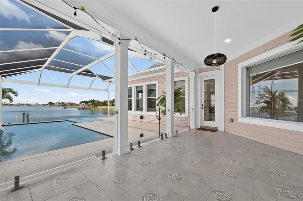 Photo of 429 MANNS HARBOR DRIVE