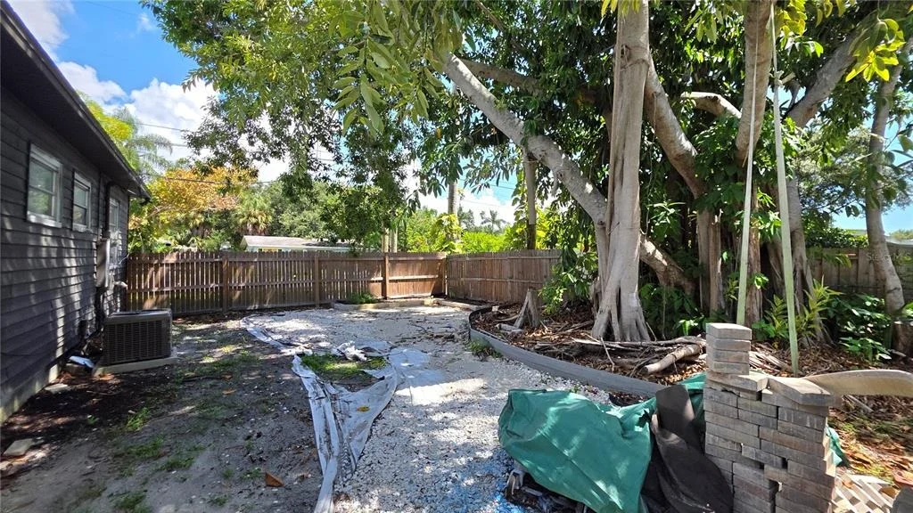 Photo of 1702 26TH STREET W