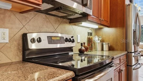 Photo of 601 SPRING OAK CIRCLE