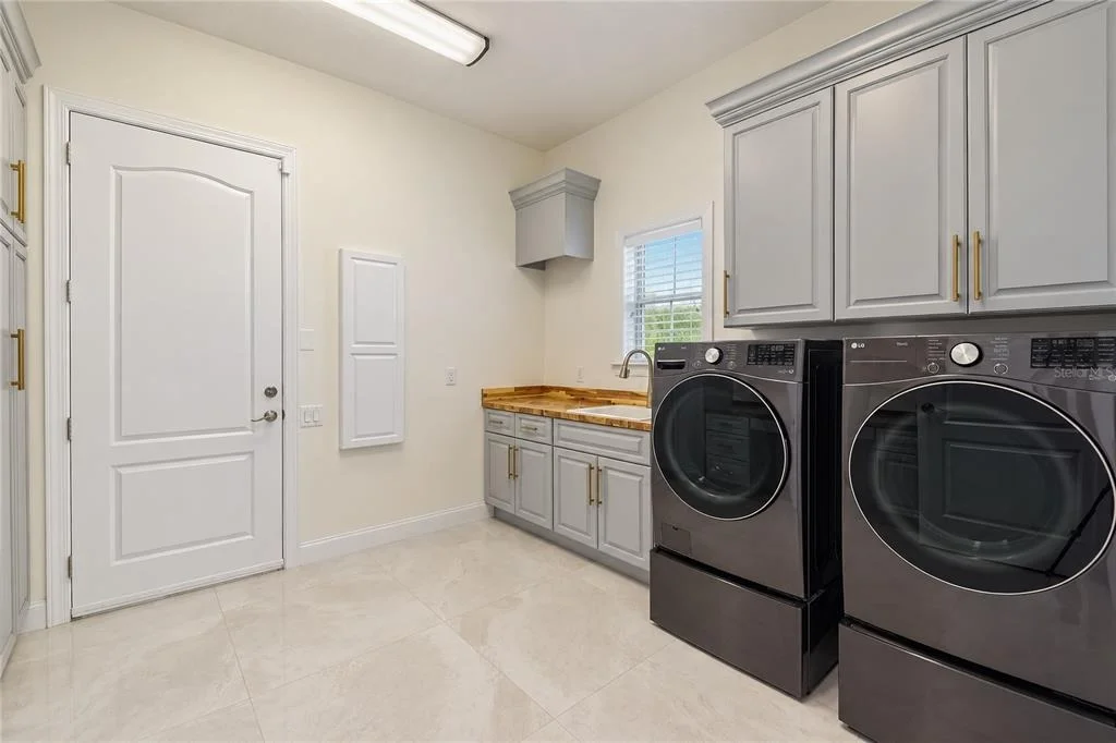 Photo of 1725 SE 47TH AVENUE