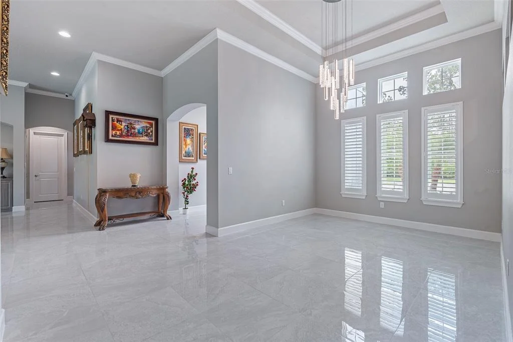 Photo of 998 DOWNSHIRE LANE